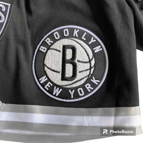 PRO STANDARD BROOKLYN NETS LOGO BLACK MENS SHORTS SZ MED NEVER WORN - Picture 4 of 15